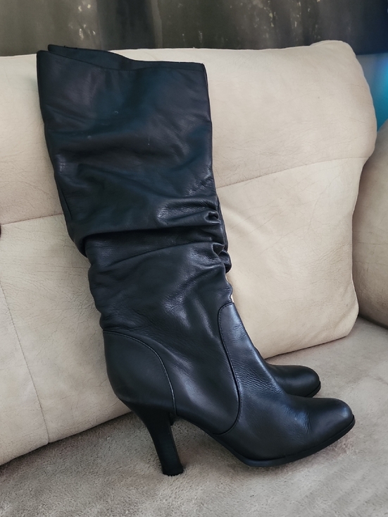 Sofft Shoes - New Condition Sofft Black Leather Over-the-Knee Slouch Boots